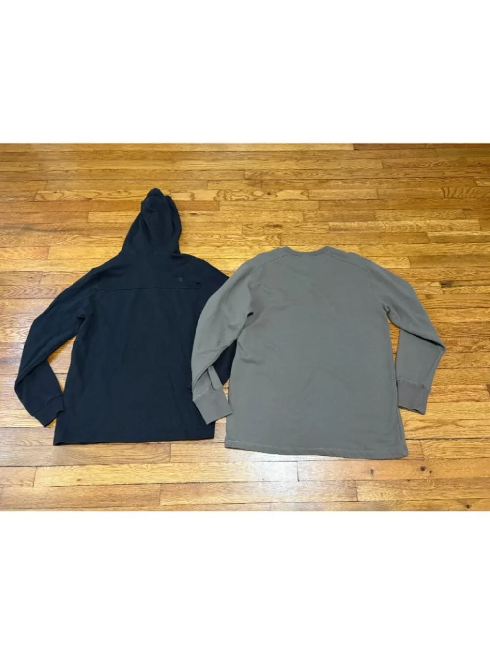 The North Face Mens Black Hoodie Sweatshirt & Gray Henley Shirt Size Large lot 2